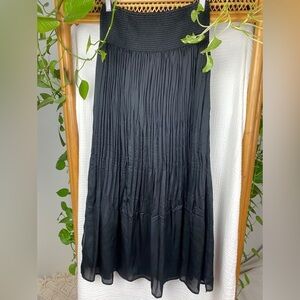 WHBM WHITE HOUSE BLACK MARKET SILK LIKE FEEL PLEATED‎ AND SMOCKED SKIRT​​​​​